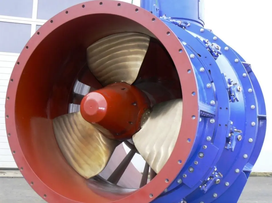 Neu hergestellte Rohrturbine, versandfertig